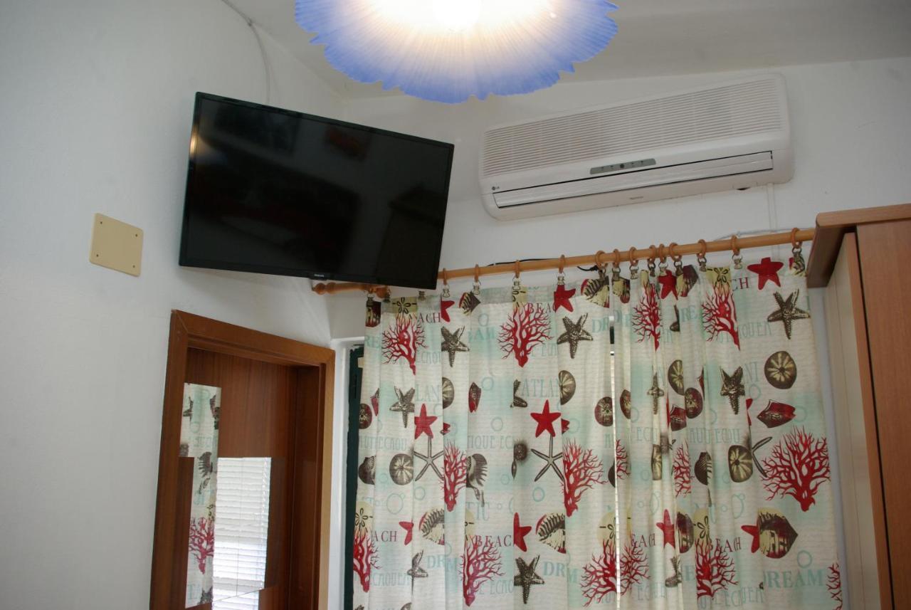 Rooms Tia Baška Voda Extérieur photo