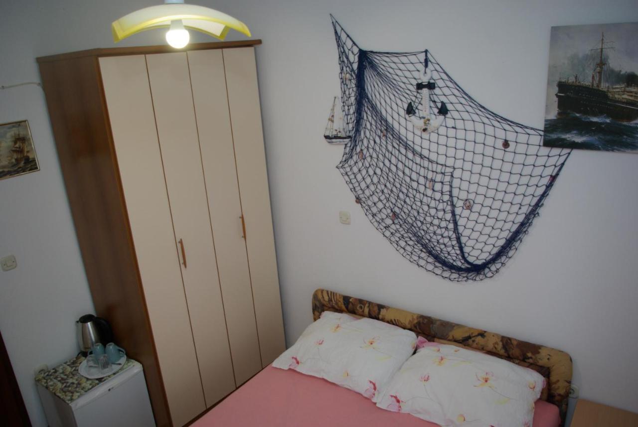 Rooms Tia Baška Voda Extérieur photo