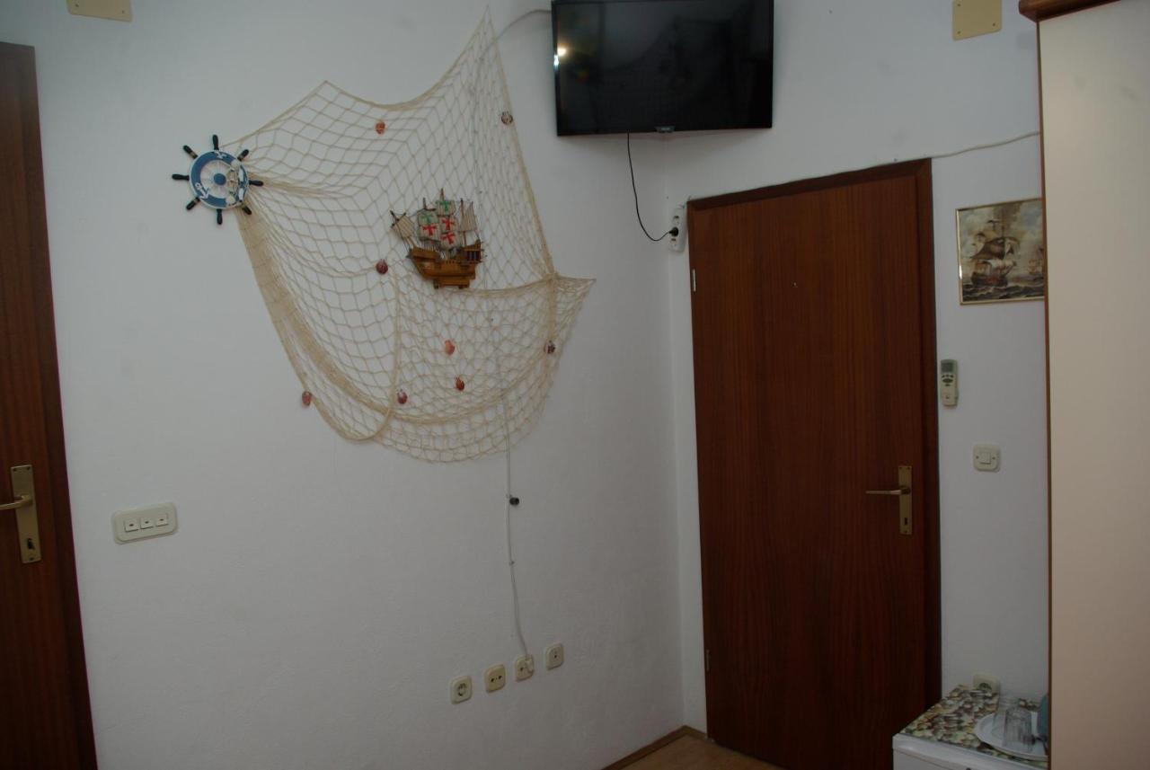 Rooms Tia Baška Voda Extérieur photo
