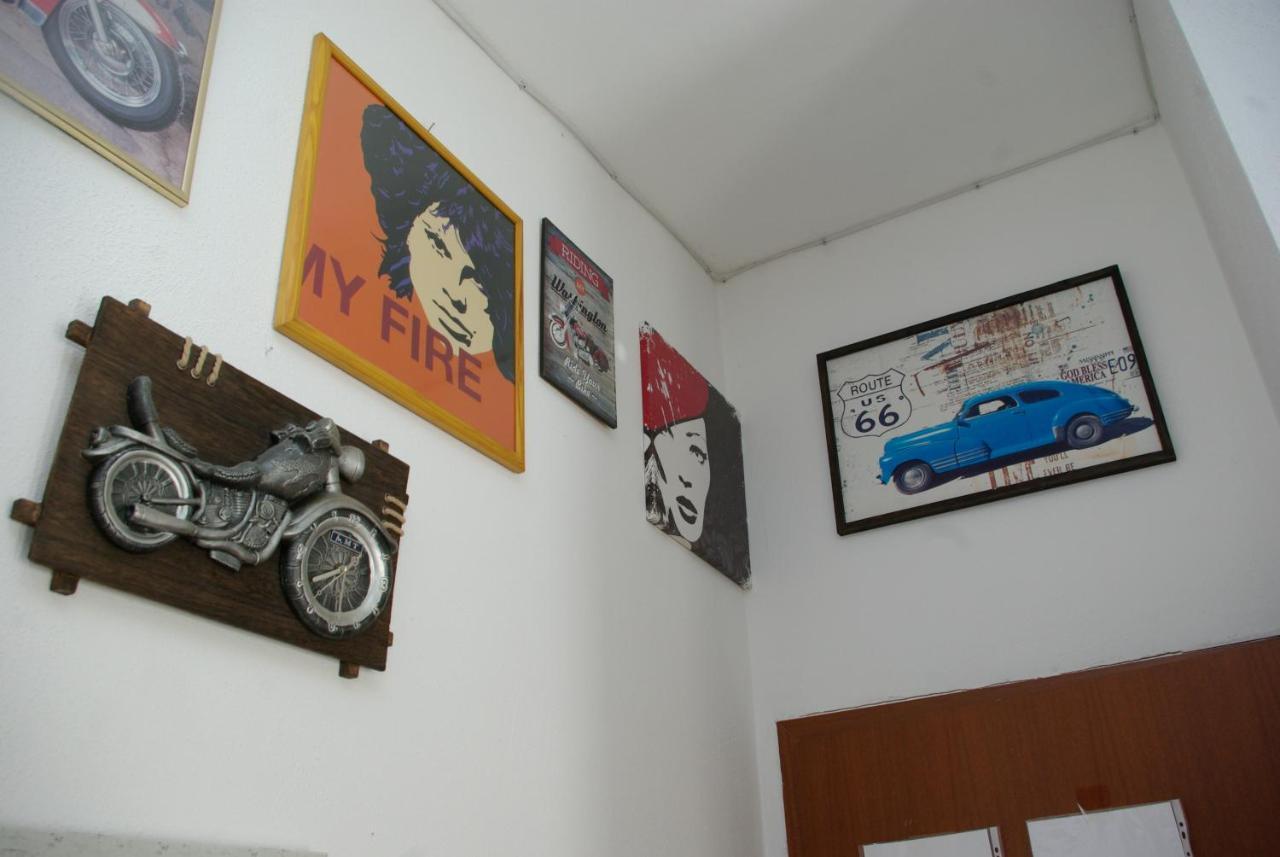 Rooms Tia Baška Voda Extérieur photo