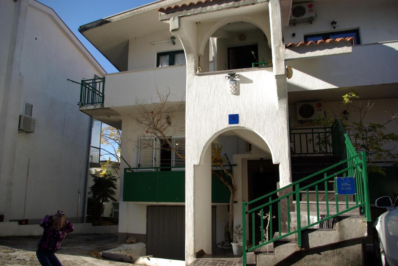 Rooms Tia Baška Voda Extérieur photo
